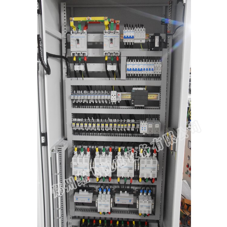 噴淋水泵控制柜細(xì)節(jié)