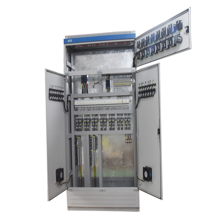 配電柜內(nèi)部