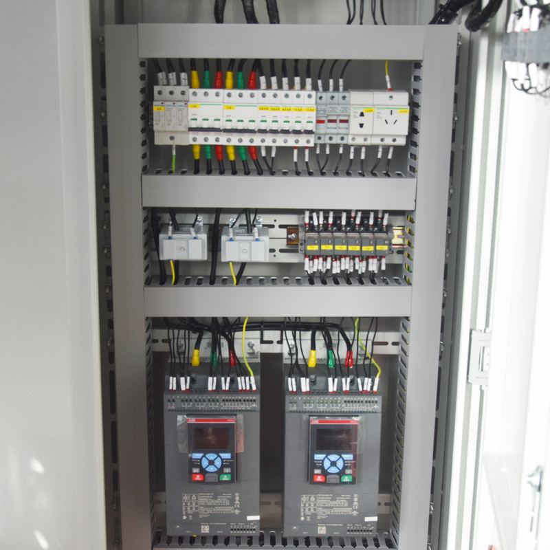 ABB水泵控制柜細(xì)節(jié)