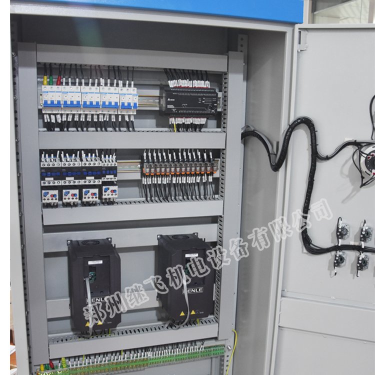 雙鍋混料機(jī)控制柜細(xì)節(jié)